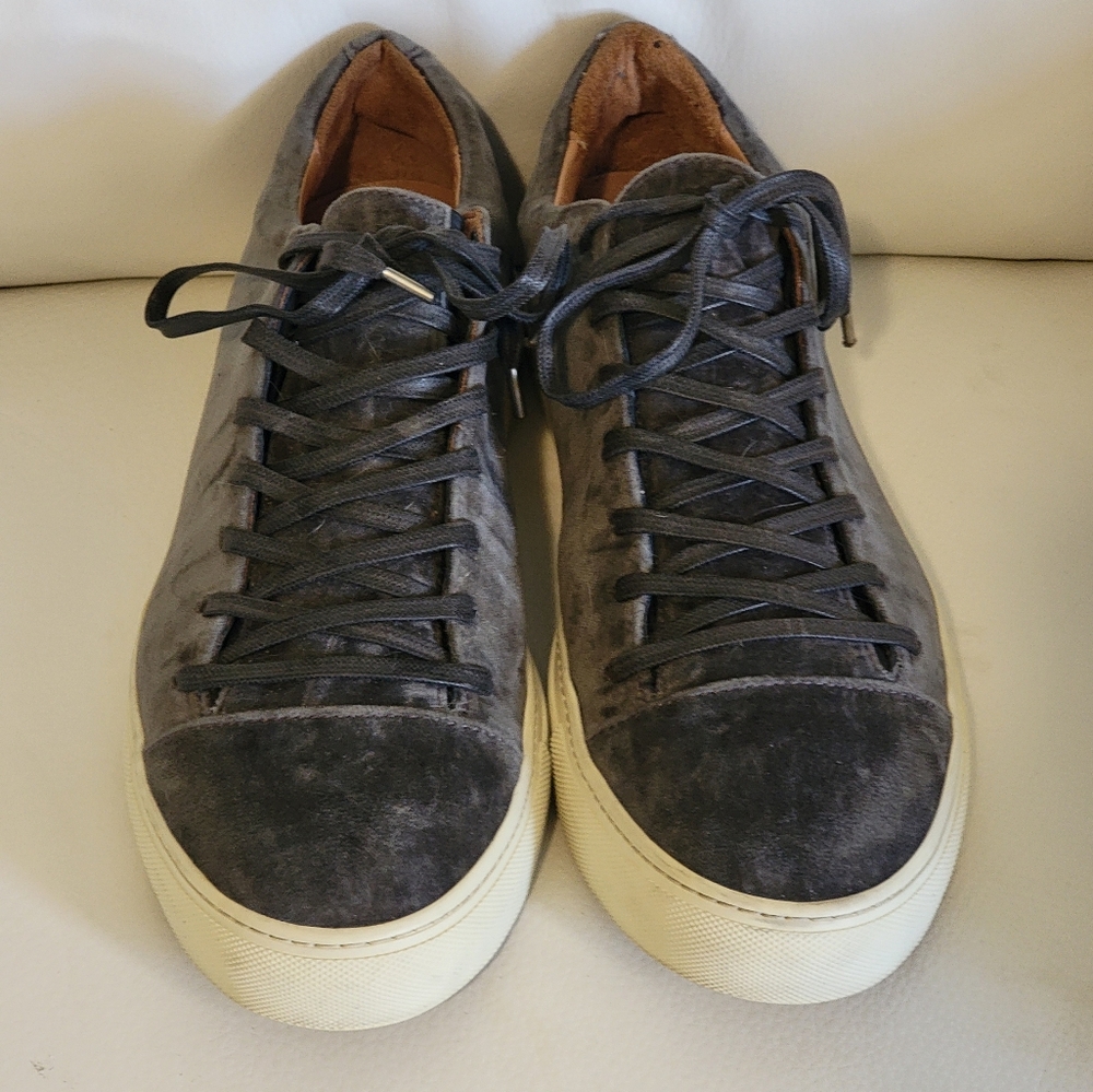 John Varvatos Reed 315 Low                      Gray Suede Sneakers